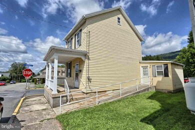 439 Julian St, Williamstown, PA 17098 - photo 3