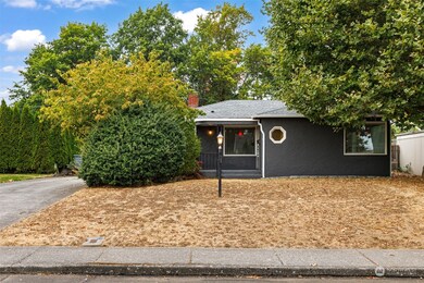 1410 E St, Lynden, WA 98264 - photo 3