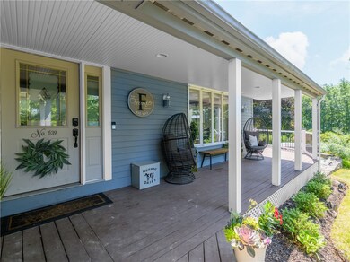 639 Putnam Pike, Chepachet, RI 02814 - photo 4