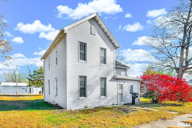 408 S 2nd St, Pekin, IL 61554 - photo 2