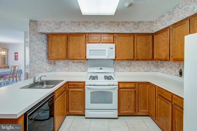 45D Winthrop Rd unit D, Monroe Township, NJ 08831 - photo 5