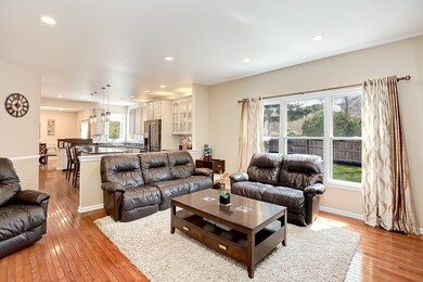 1 Charles River Dr, Franklin, MA 02038 - photo 5