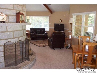 1062 S Orchard Rd, Flat Rock, NC 28731 - photo 4