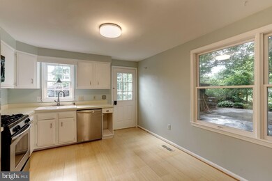 121 N 23rd St, Purcellville, VA 20132 - photo 7