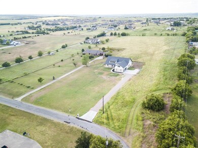 300 Gregory St, Weatherford, TX 76087 - photo 3