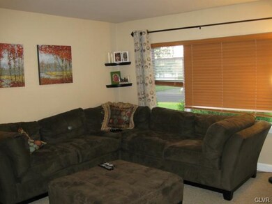 3224 Aberdeen Cir, Allentown, PA 18104 - photo 3