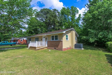 109 Arnold Rd, Jacksonville, NC 28546 - photo 2