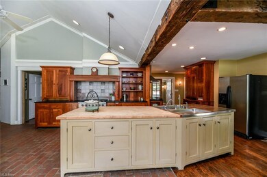 Kitchen Boasts Non-Structural Beams Salvaged from 