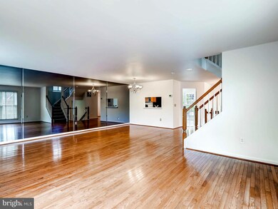 11935 Thurloe Dr, Lutherville Timonium, MD 21093 - photo 5