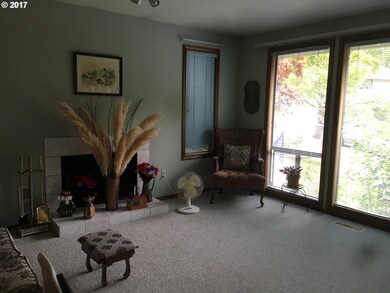 1155 Royal Ct, West Linn, OR 97068 - photo 3