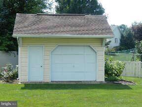 2929 Adams Dr, Chambersburg, PA 17201 - photo 7