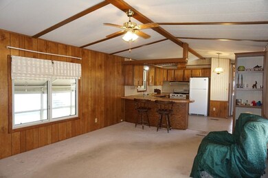 556 Central St unit 78, Leominster, MA 01453 - photo 3