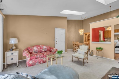 212 Larch Ln unit F3, Mahwah, NJ 07430 - photo 6