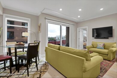 Living/Dining Area