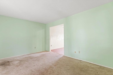 06-Formal Living Room