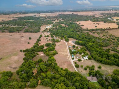 362 Twin Creek Ln, Springtown, TX 76082 - photo 5
