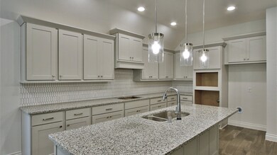 17118 Mystic River Ln, Conroe, TX 77302 - photo 2