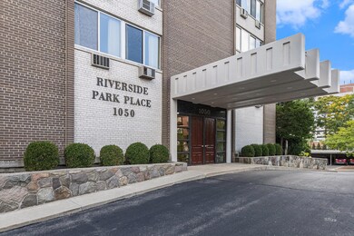 Riverside Park Place unit 5D, Ann Arbor, MI 48105 - photo 3