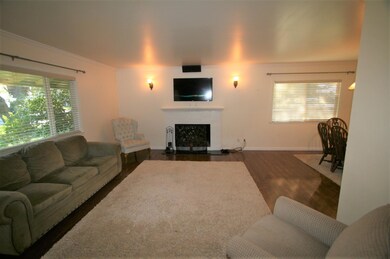 3656 Traverse St, Redding, CA 96002 - photo 3