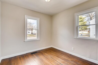 2438 Joyce Ave Columbus OH-large-008-011