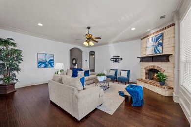 8616 Martin Dr, North Richland Hills, TX 76182 - photo 6