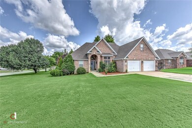 3204 NW Alberta, Bentonville, AR 72712 - photo 2