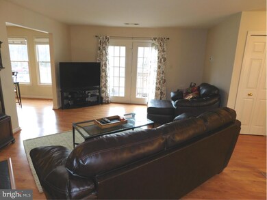 4017 Chetham Way unit 20, Woodbridge, VA 22192 - photo 4