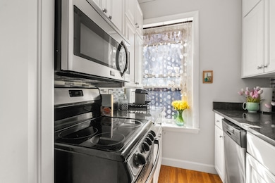 15 University Rd unit 32, Brookline, MA 02445 - photo 3