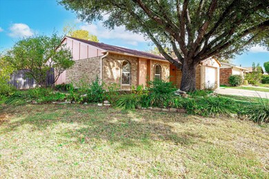 7401 Chelmsford Place, North Richland Hills, TX 76182 - photo 2
