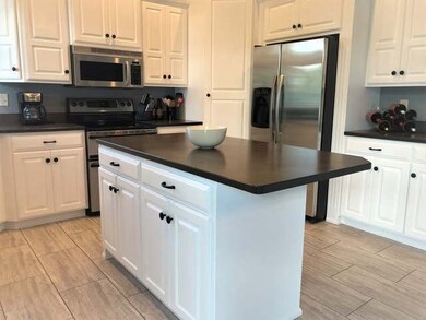 1367 Golden Eagle Ln, Bismarck, ND 58503 - photo 4