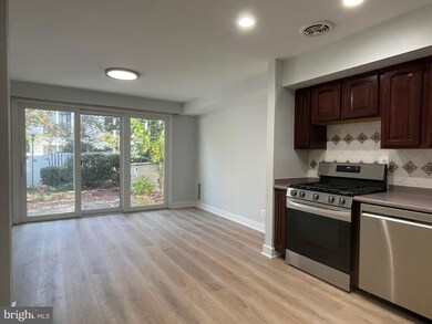 232 G St SW unit 136, Washington, DC 20024 - photo 5