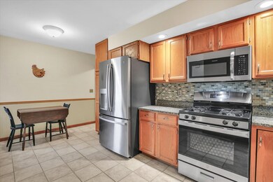 unlisted-address, Champaign, IL 61822 - photo 2