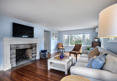 27 Hull St, Hingham, MA 02043 - photo 6