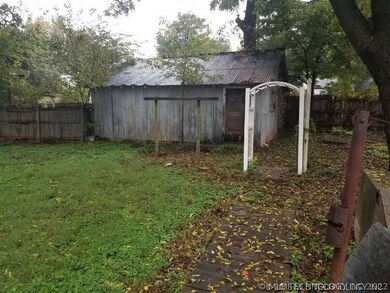 204 N Vine Ave, Cleveland, OK 74020 - photo 4