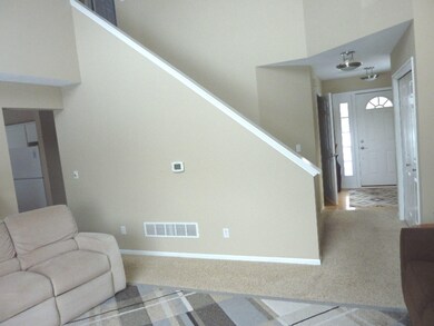 Living Rm-Entry-Stairs