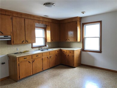 2 Bettez St, West Warwick, RI 02893 - photo 3