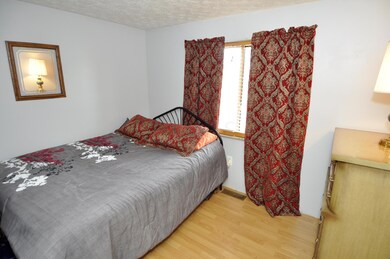 817 Ginger Willow Ct, Columbus, OH 43228 - photo 3