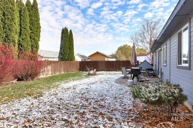 726 Aberdeen Dr, Nampa, ID 83686 - photo 4