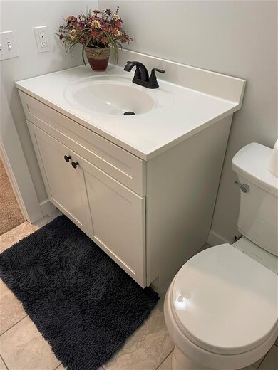 I4 Grandview Dr unit 4, South Burlington, VT 05403 - photo 7