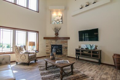 976 Alpine Pkwy, Oregon, WI 53575 - photo 4