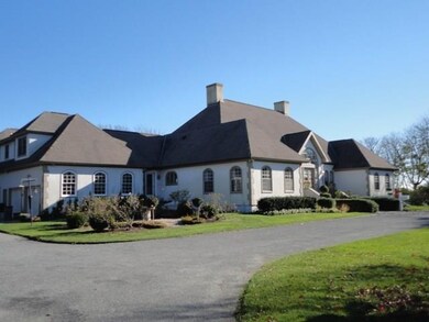 34 Ledge Rd unit MAIN, Newport, RI 02840 - photo 2