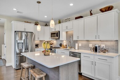 107 Warren St unit 107, Medford, MA 02155 - photo 7