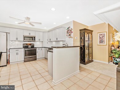 2375 Aronimink Cir, Fayetteville, PA 17222 - photo 4