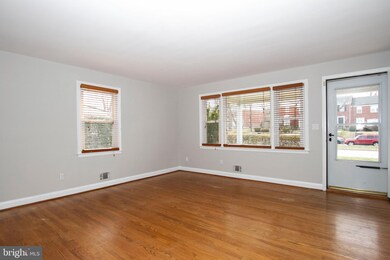 959 Fairmount Ave, Towson, MD 21204 - photo 4