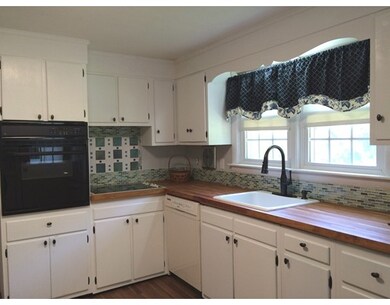 14 Lovejoy Rd, Andover, MA 01810 - photo 3