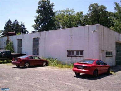 2339 Edgely Rd, Levittown, PA 19057 - photo 3