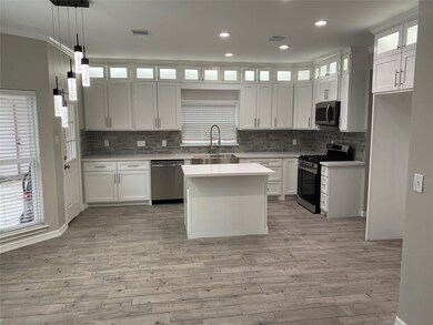 2402 Daytona Ct, Friendswood, TX 77546 - photo 4