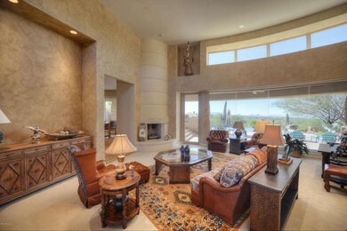 Living Rm-WOW views thru wall of windows