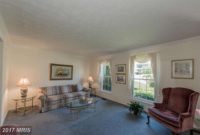 8 Topwood Ct, Parkville, MD 21234 - photo 4