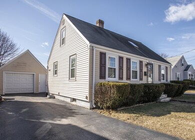 25 Hutchinson Ave, Pawtucket, RI 02861 - photo 4